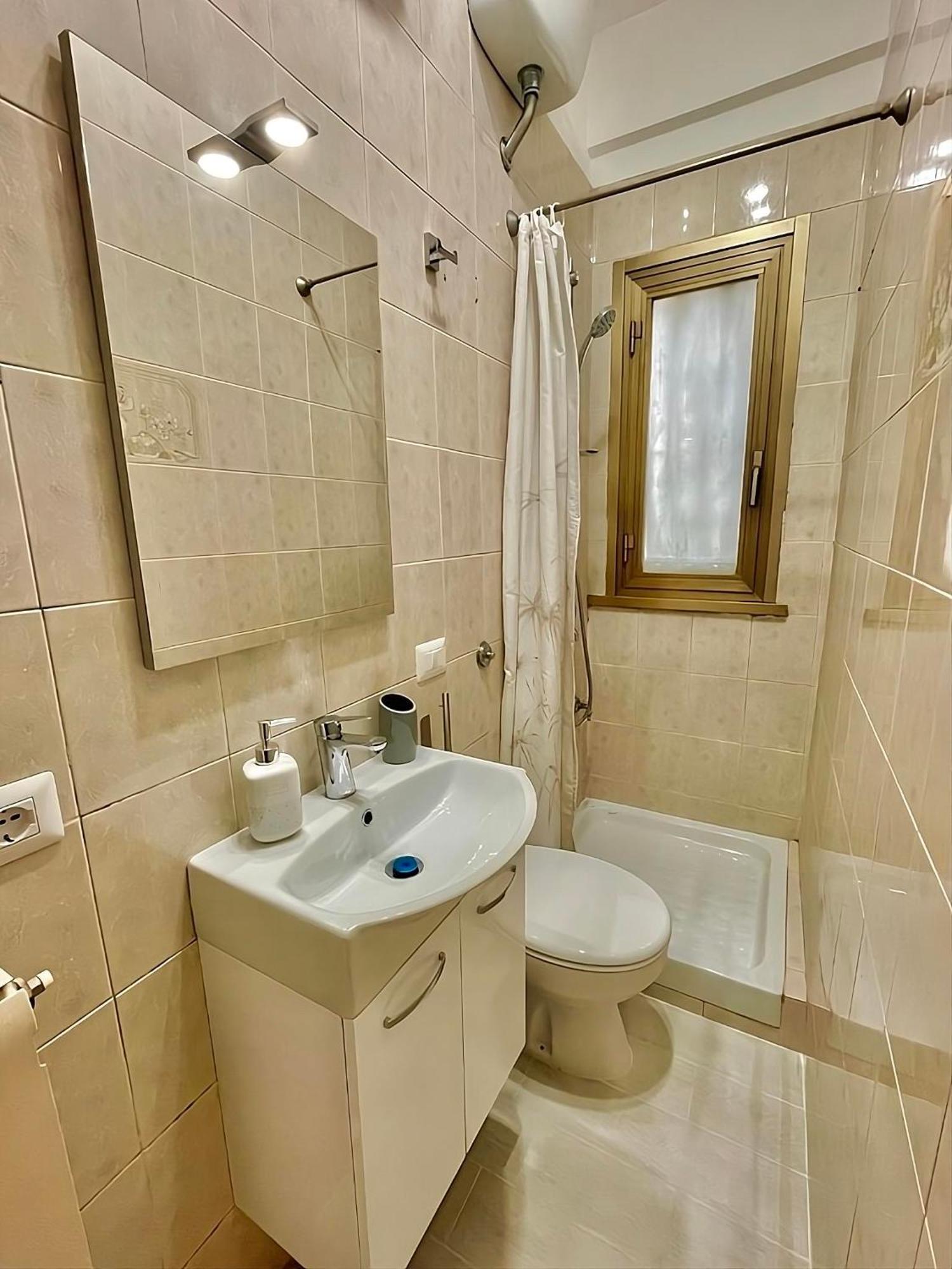 Apartmán Grace'S Mirror Řím Exteriér fotografie